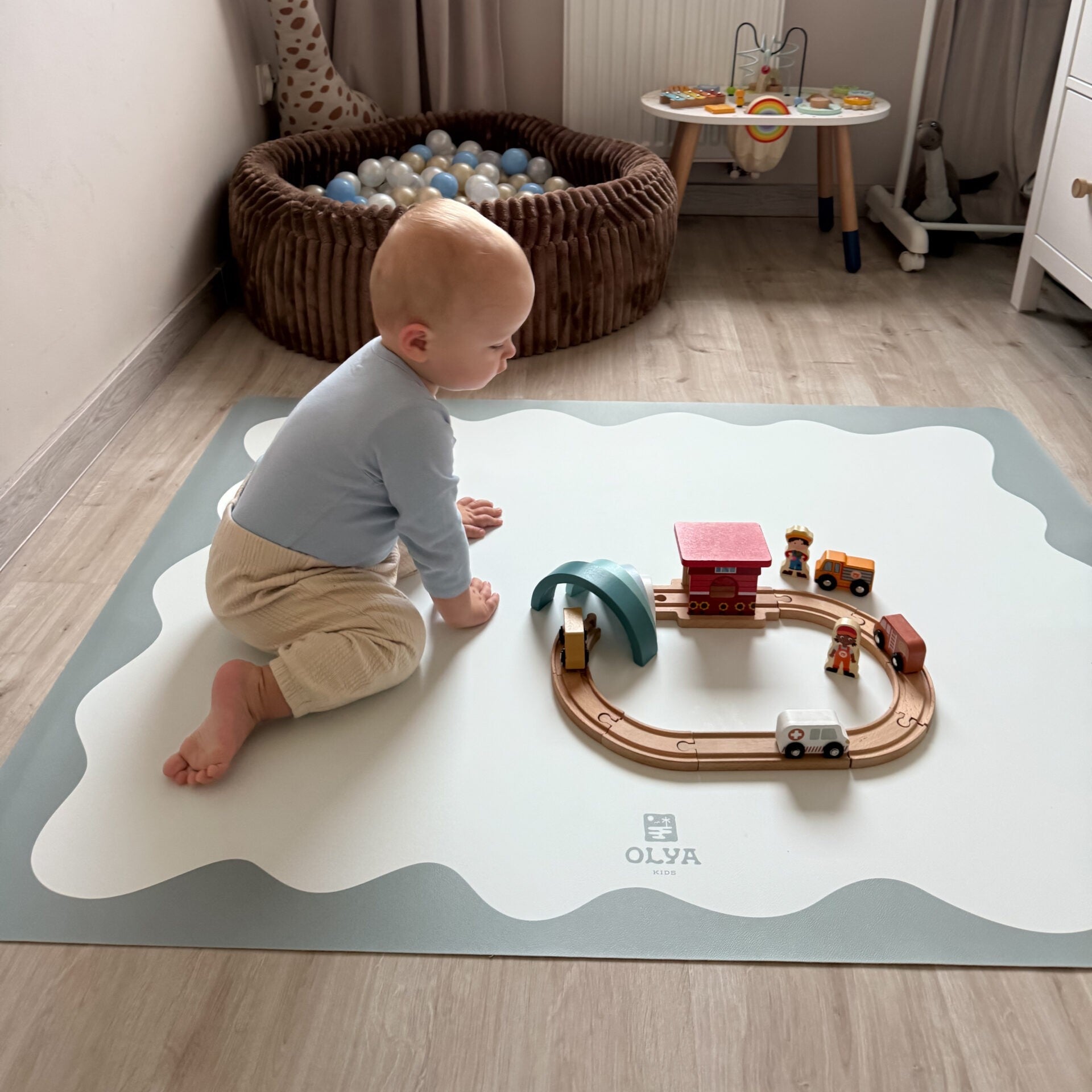 Kids Mealtime Floor Mat, Non-Slip & Waterproof - Blue Frame